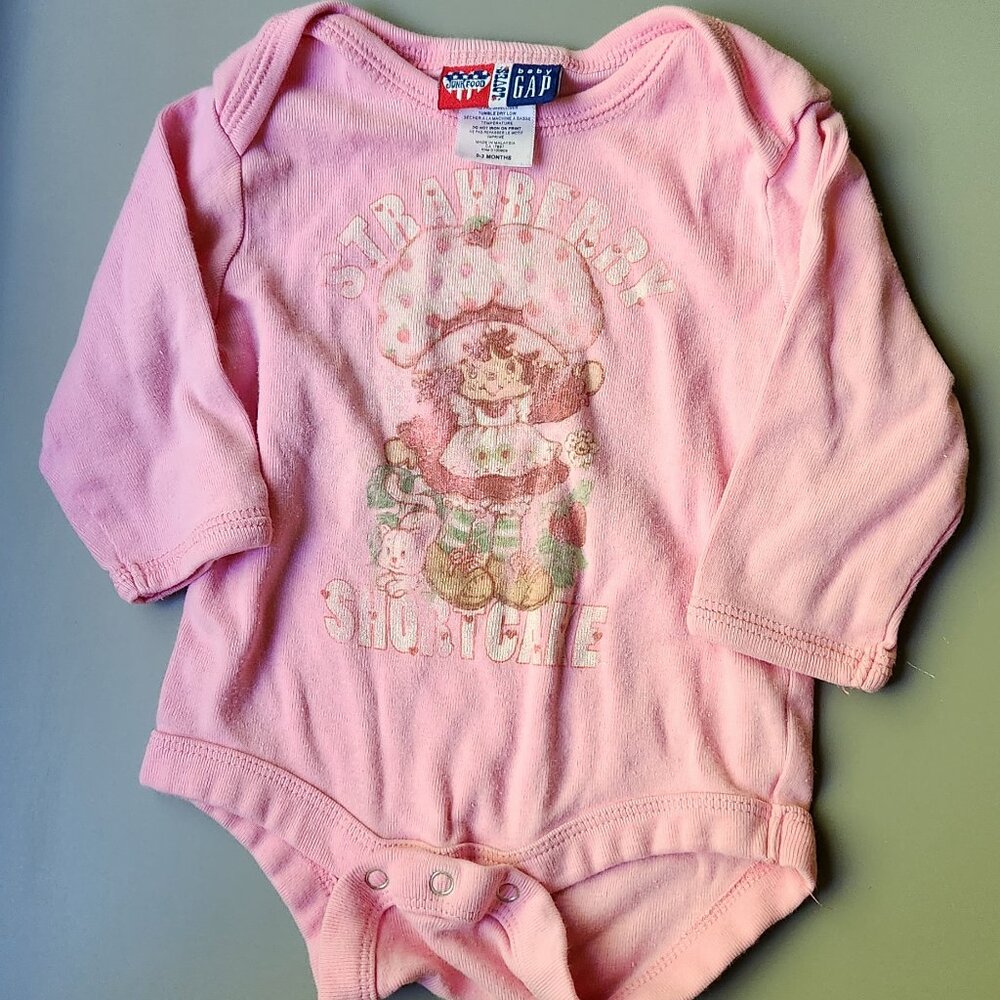 Junkfood Vintage Strawberry Shortcake onesie